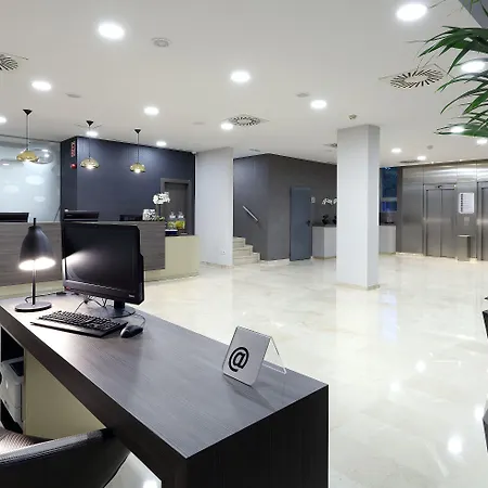 Hotell Exe Wtc 3*