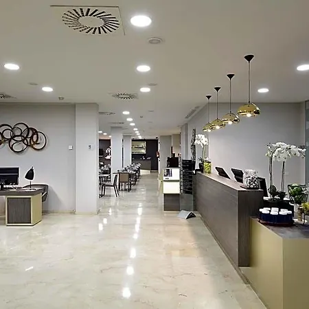 Hotel Exe Wtc 3*